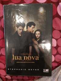 Livro "lua nova" da Saga Twilight de Stephenie Meyer