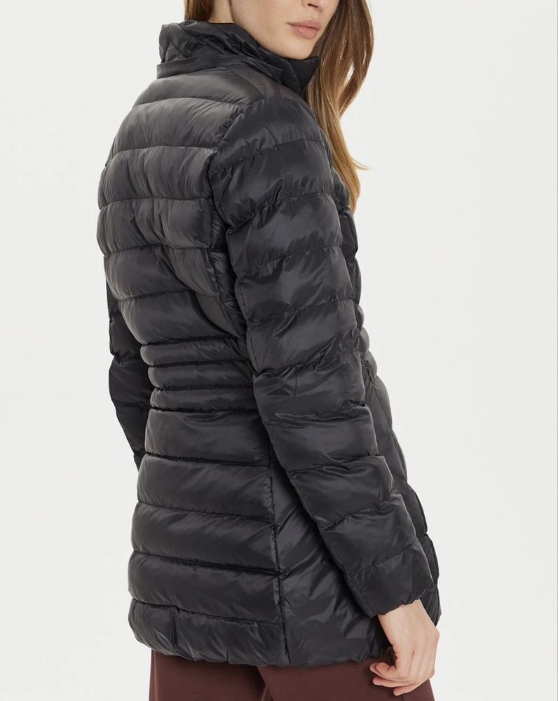 Пуховик Emporio Armani EA7 новый
