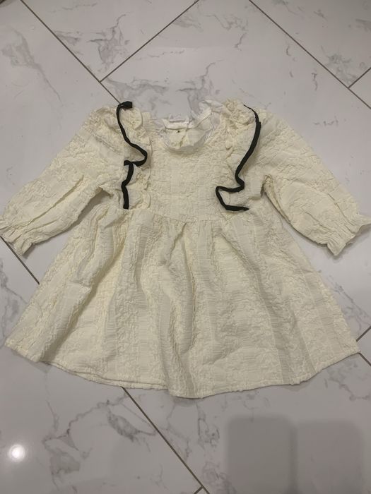 Святкова сукня для дівчинки 80-86 р