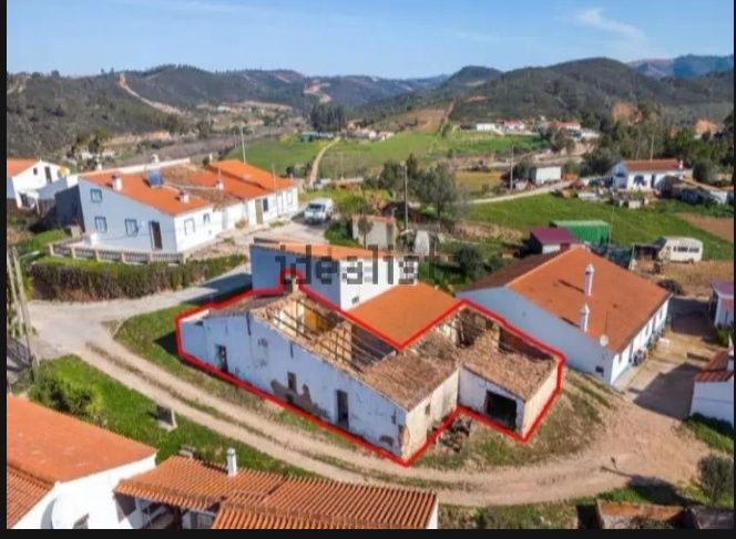 Casa antiga com projeto aprovado