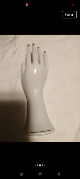 2 mãos em porcelana