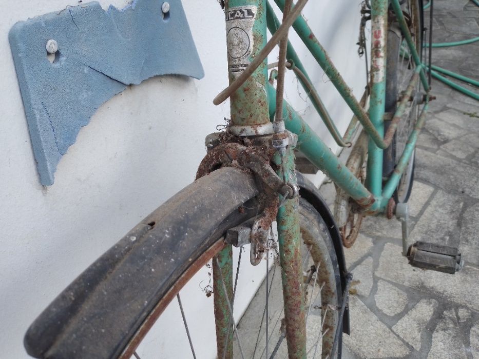 Bicicleta Clássica Vintage UCAL (Águeda) para Restauro