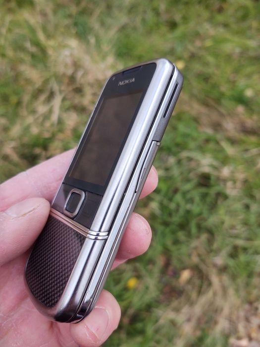 Nokia 8800 Arte Carbone.