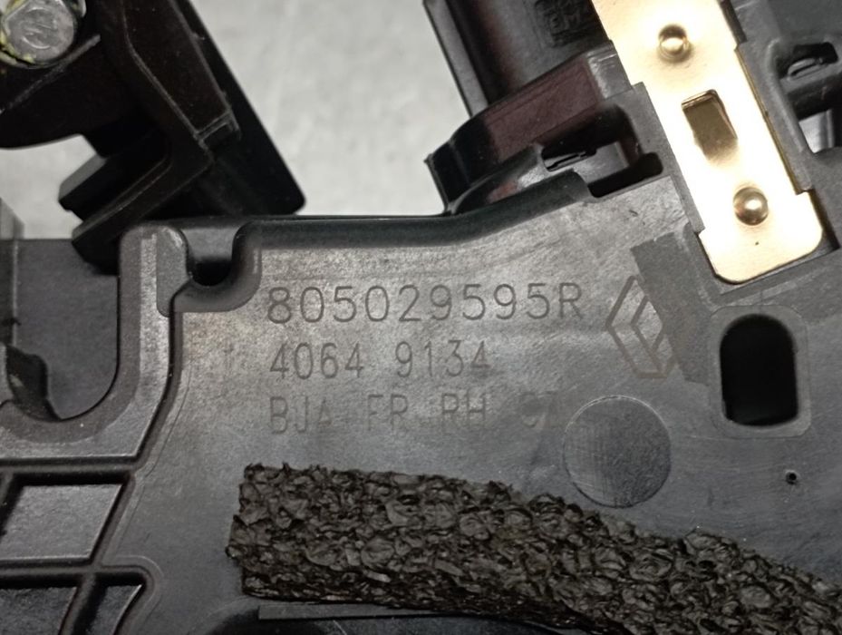 Fechadura / fecho porta frente direito RENAULT Clio V (BF_)