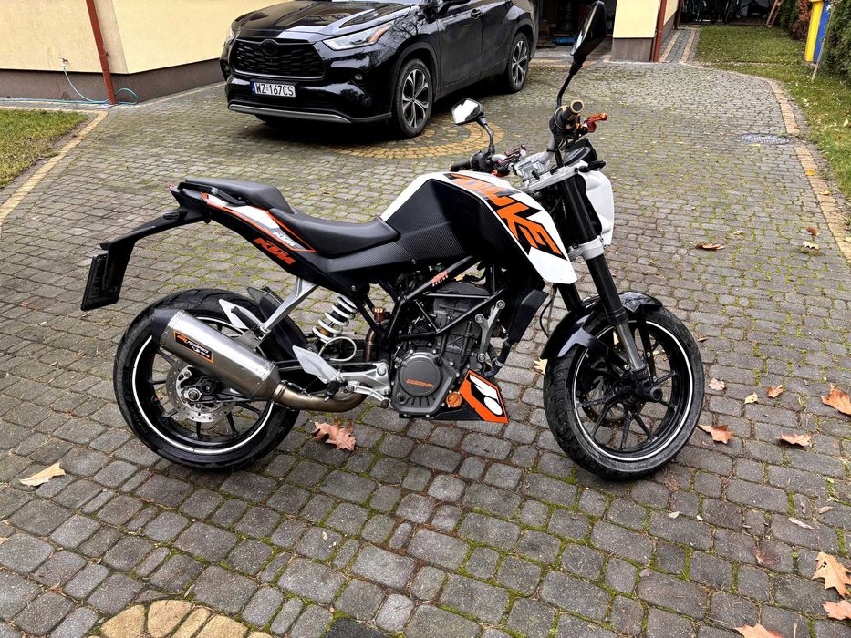 KTM Duke 125 # Akrapovic # crash pady # nowy napęd# 15 KM 2,5 l/100 km
