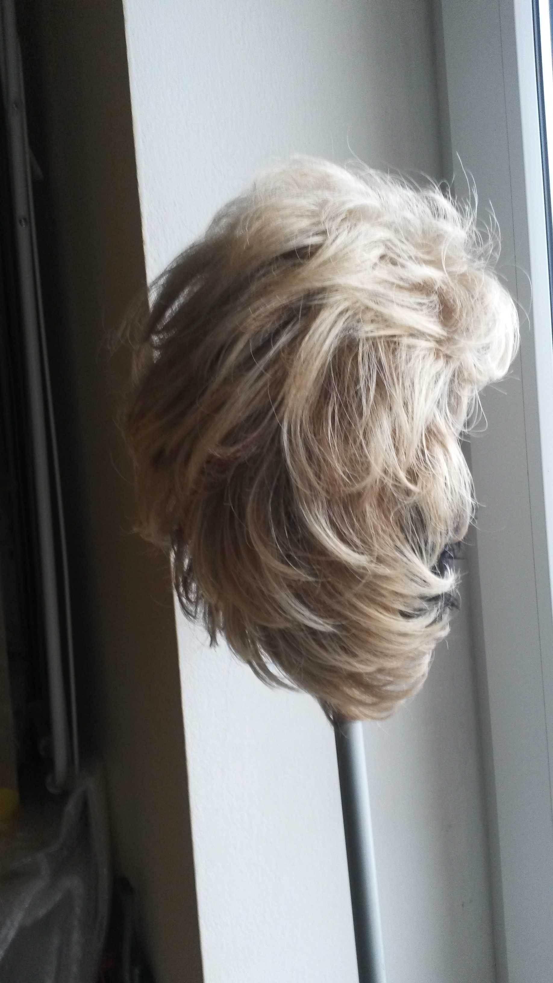Peruka miodowy blond /renomowanej firmy Gisela Mayer