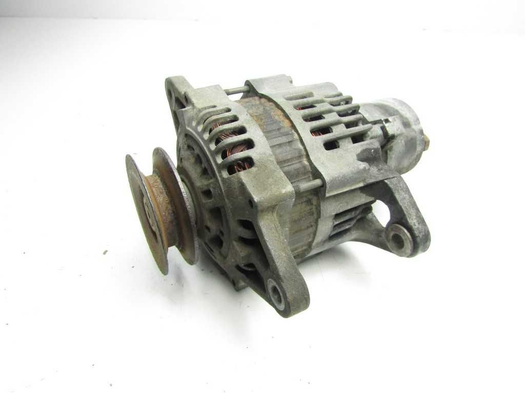 Isuzu D Max 3.0 TD D 4JH1 alternator vacum