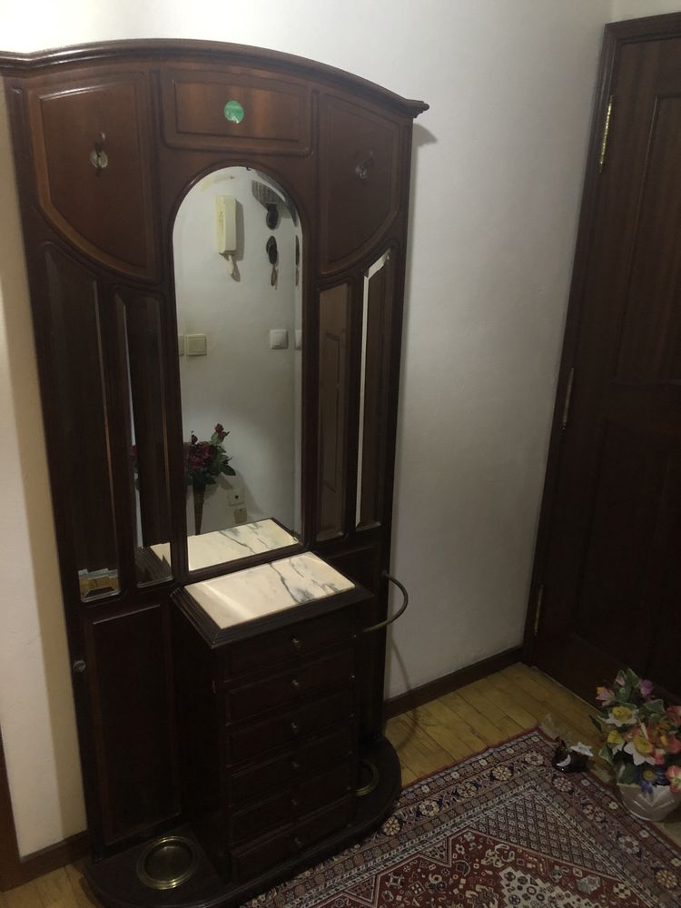 Vendo movel de hall de entrada em bom estado