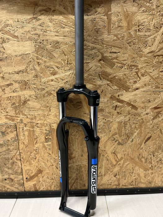 Велосипедна вилка SR Suntour 27.5" шток 1-1/8 255мм
