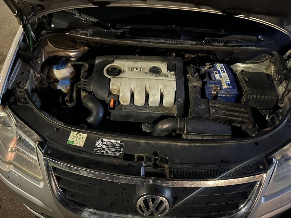 Фольцваген тоуран