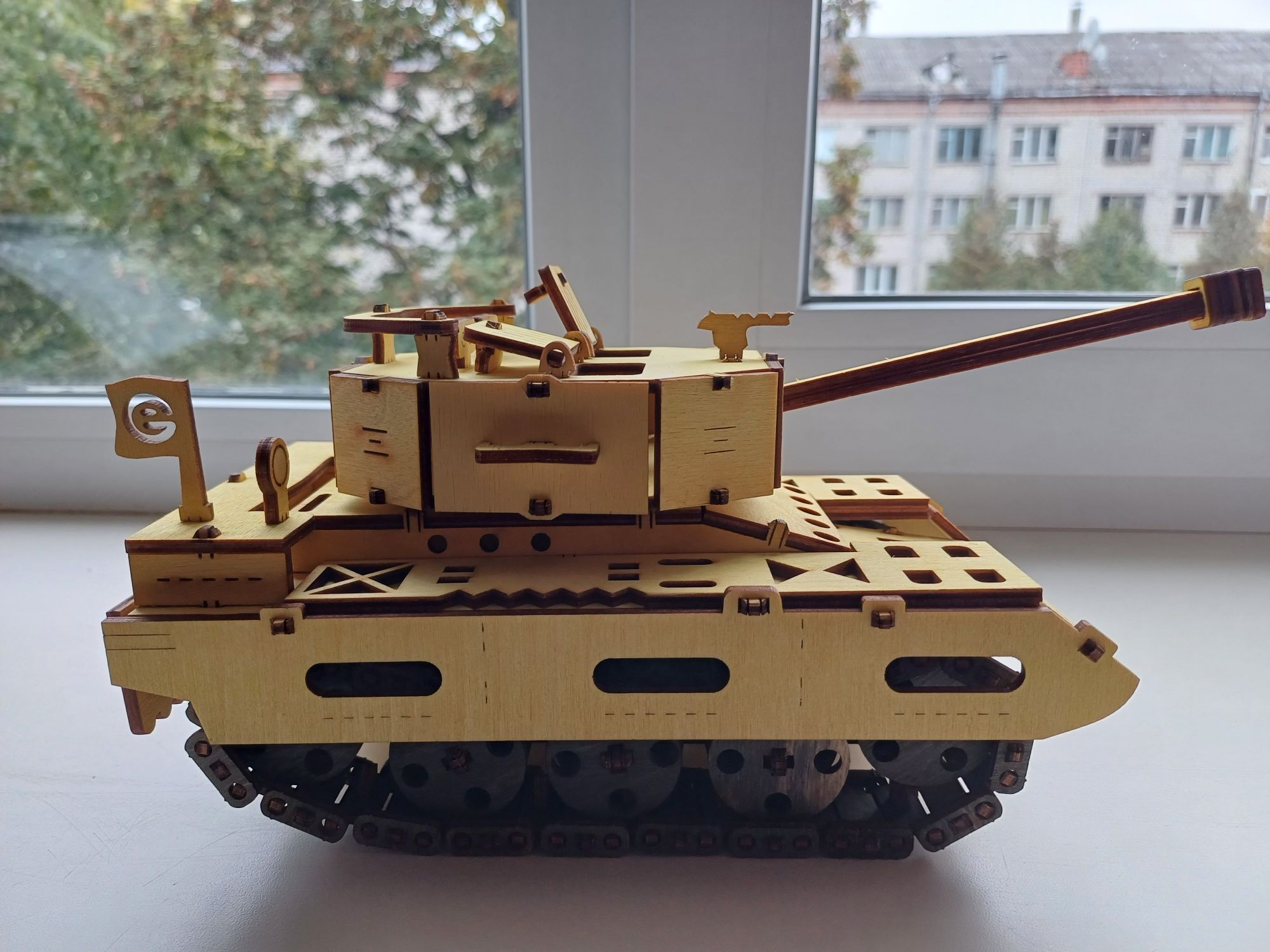 Іграшка танк Tiger1