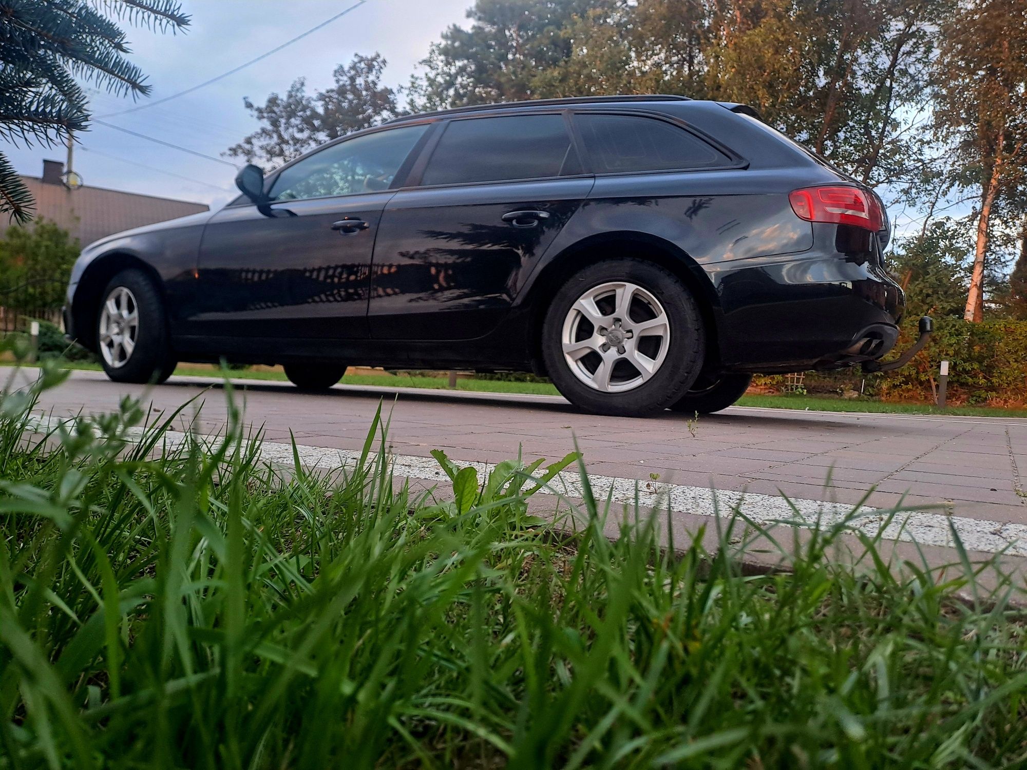 Sprzedam Audi A4 b8 2 .0 tdi 2011 rok