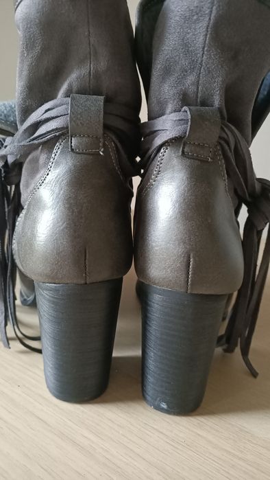 Botki szare buty damskie ocieplane frędzle CCC rozmiar 40