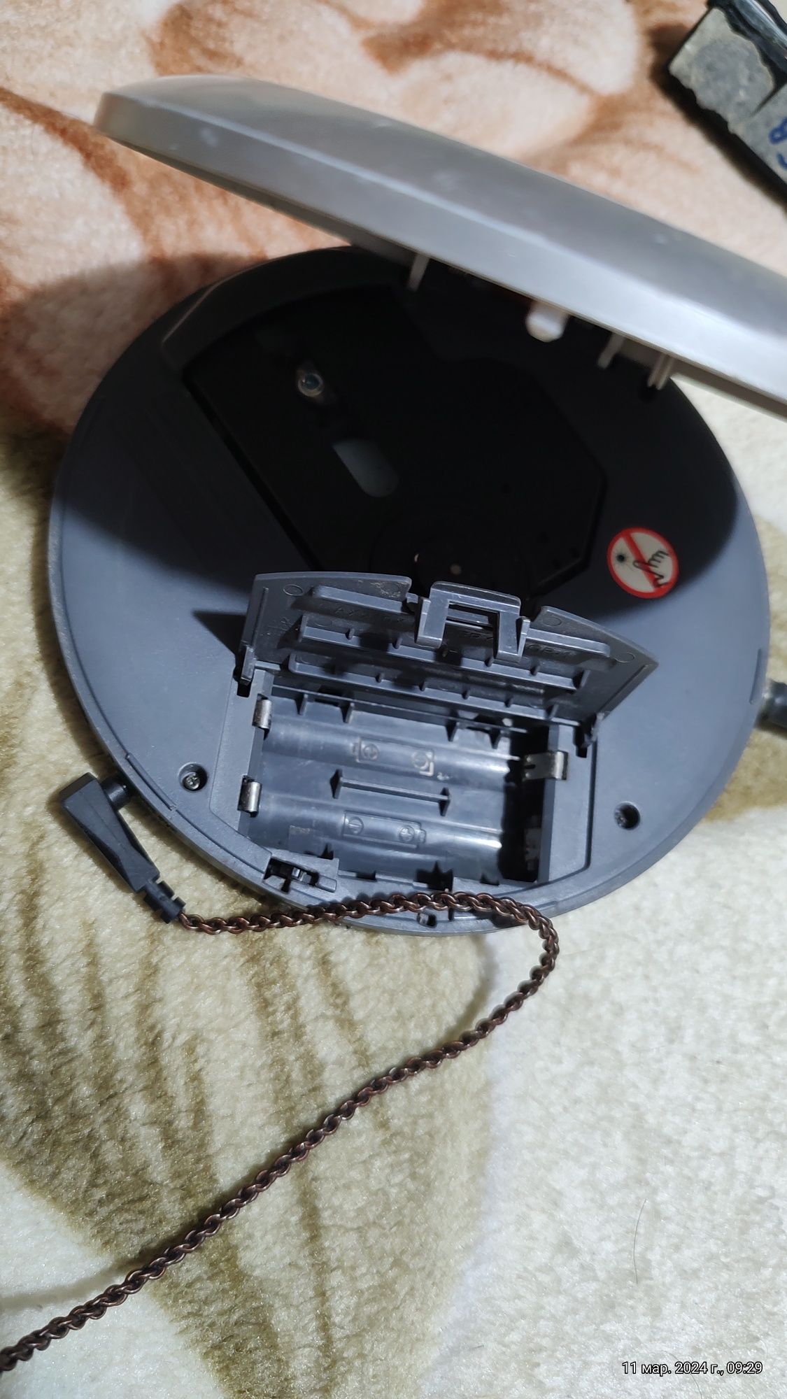 Продам CD-player Philips и Coby