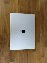 Macbook Pro 16 (2023) M3 MAX 16/40/ 64gb/2TB/ srebny/ GW