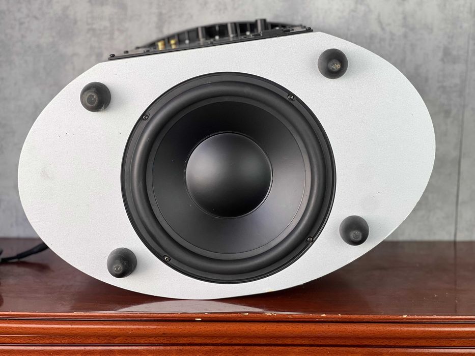 Subwoofer KEF PSW 2500 – 250W, mocny, sprężysty bas do kina i stereo