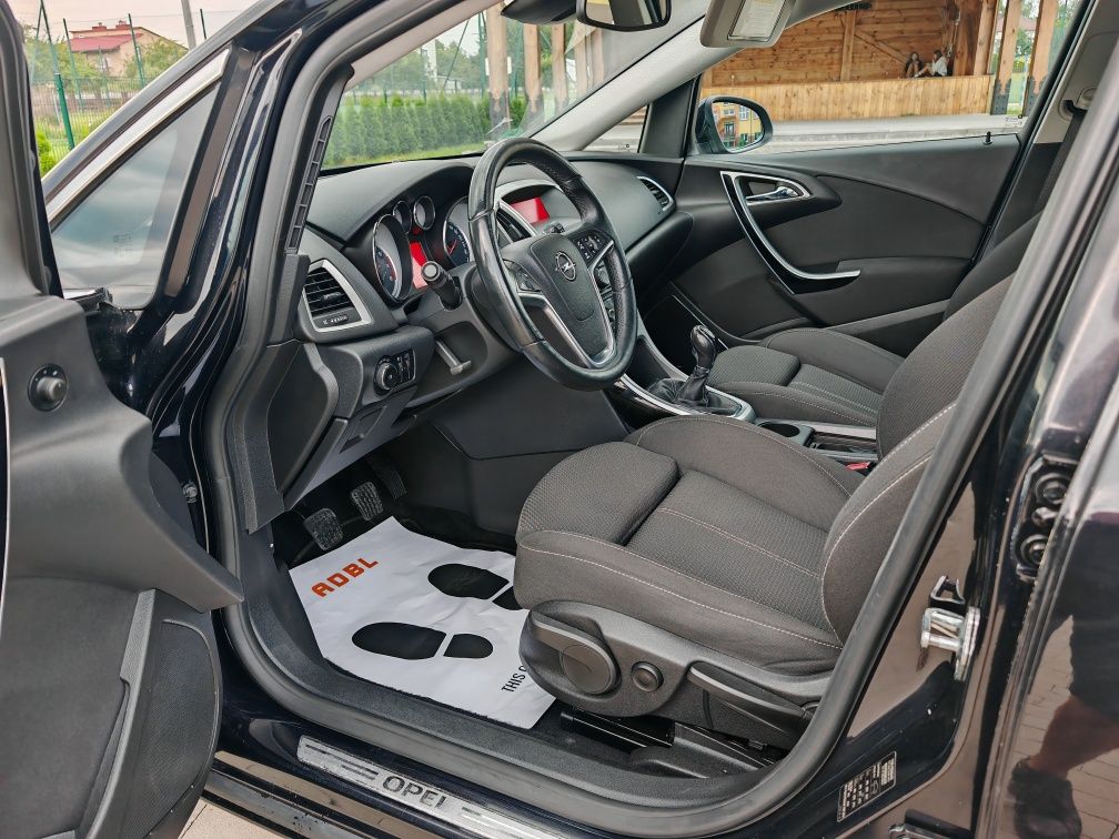 Opel Astra 1.4 turbo / chrom / z Niemiec / klimatronik / super stan
