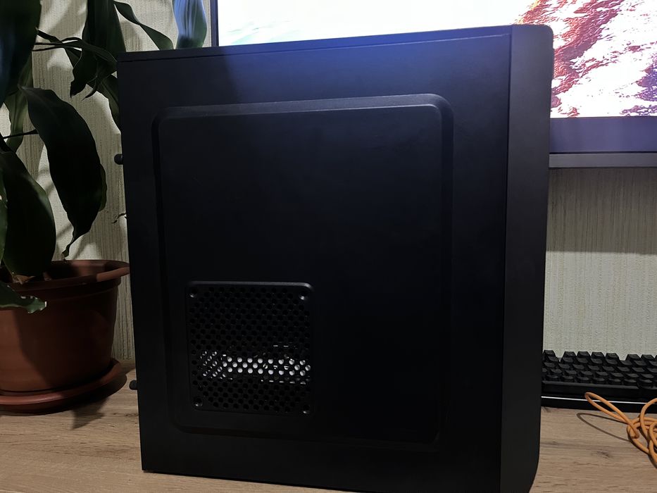 i7 7700K, GTX1070 8gb, 16gb DDR4, 120gb SSD потужний вгровий компʼютер