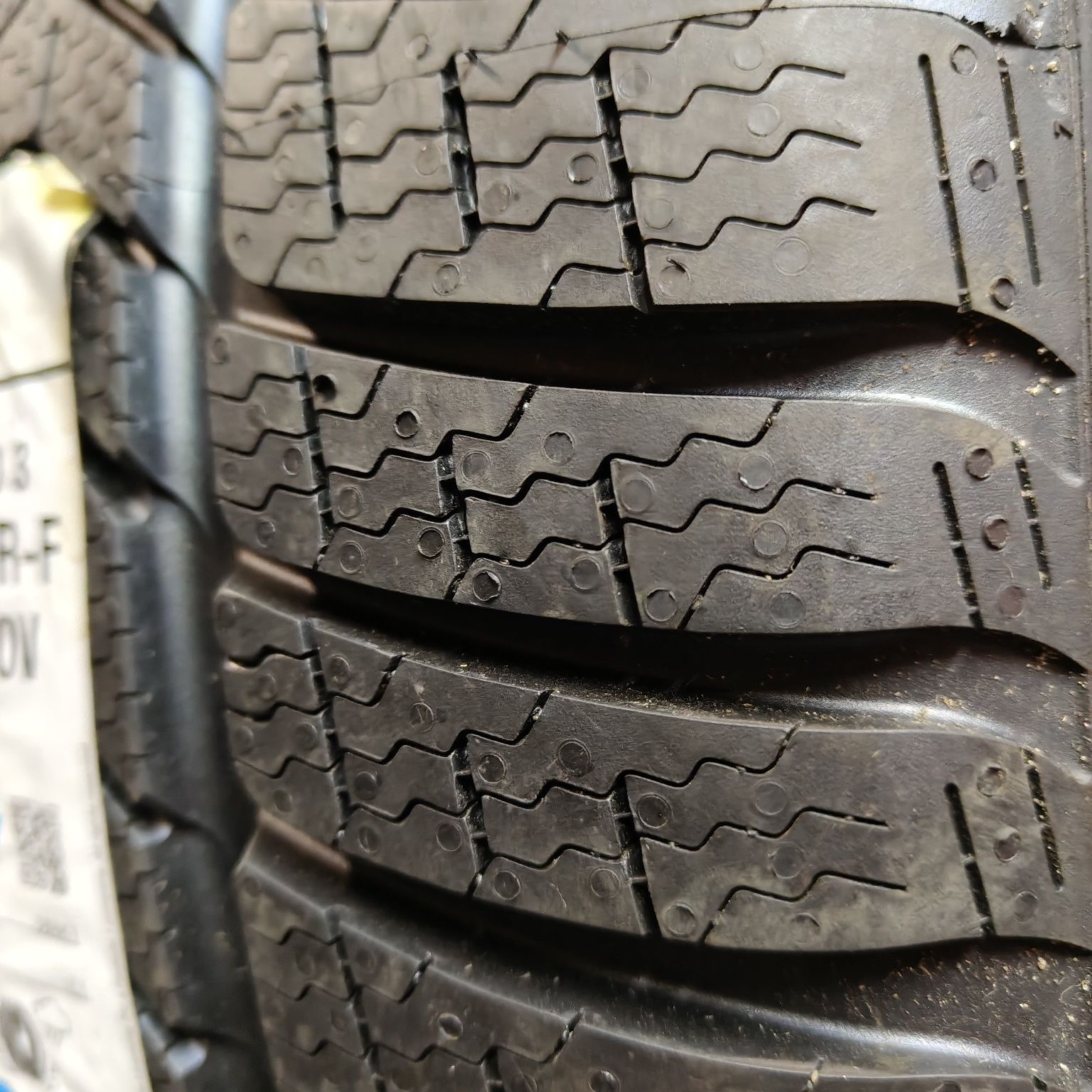 275/35/19 XL Run Flat Pirelli