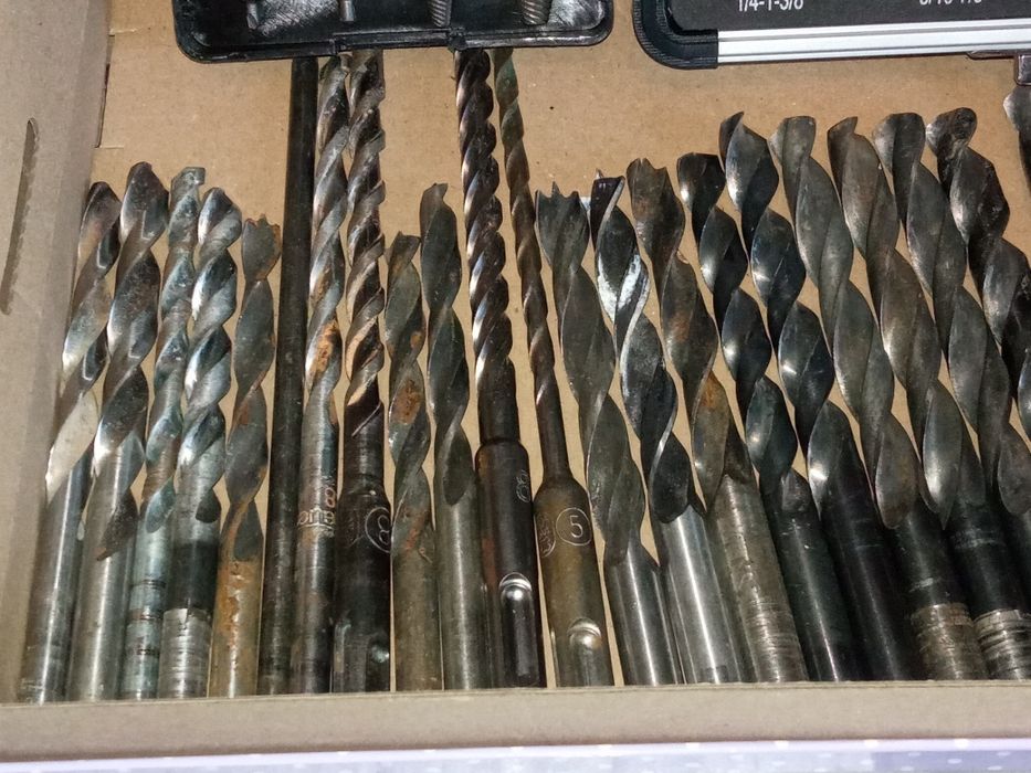 Zestaw wierteł do różnych zastosowań