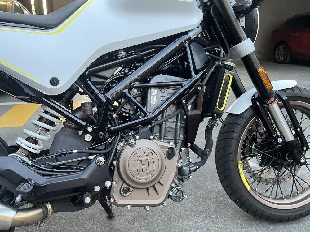 Husqvarna vitpilen 401
