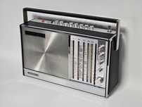 Rádio antigo reparado Grundig