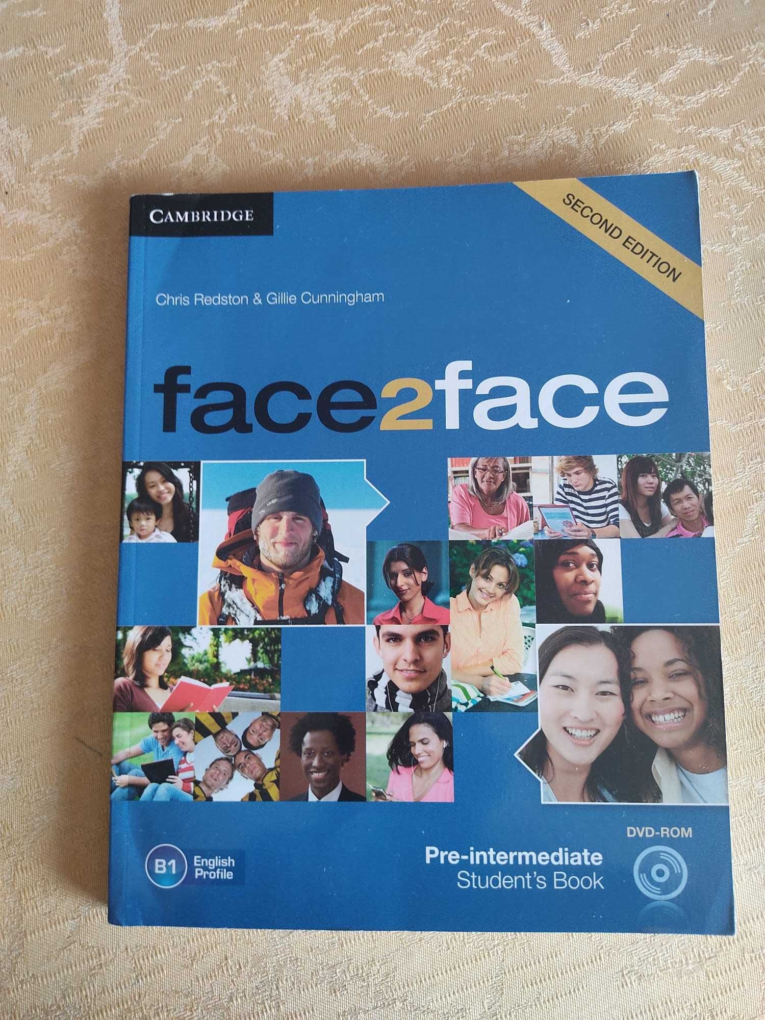 Face2face Pre-Intermediate B Student`S Book B1 com DVD (COMO NOVO)