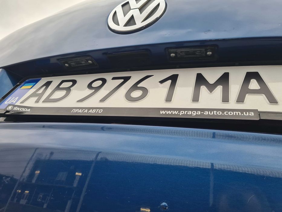 VW touran 1.6 mpi +газ добрий стан