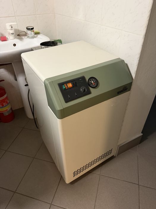 Piec gazowy Viadrus sprawny /4kW + zawor dwudrogowy