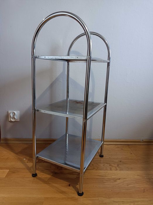 metalowa szafka łazienkowa