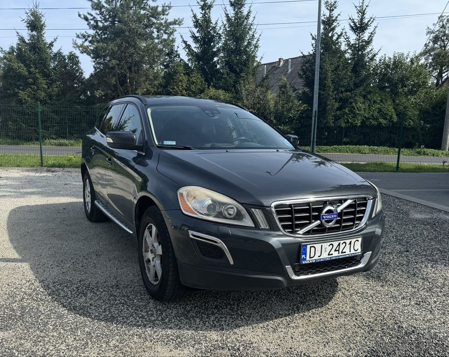 Volvo XC 60 szklany dach, navi, xennon