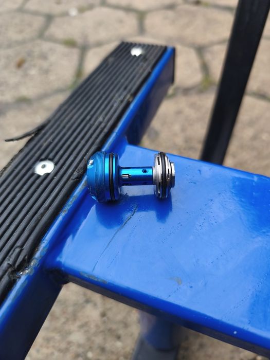 Regulator kompresji Fox dhx2 vvc