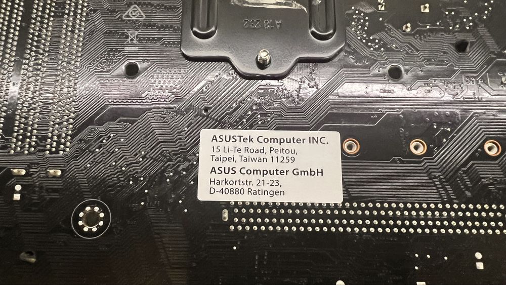 Топова материнка ASUS PRIME H370M-plus + Процесор Intel Core i5-8400