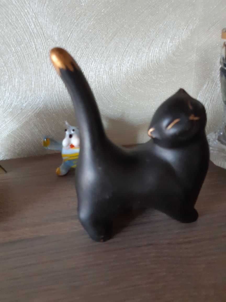 Фигурка черный кот