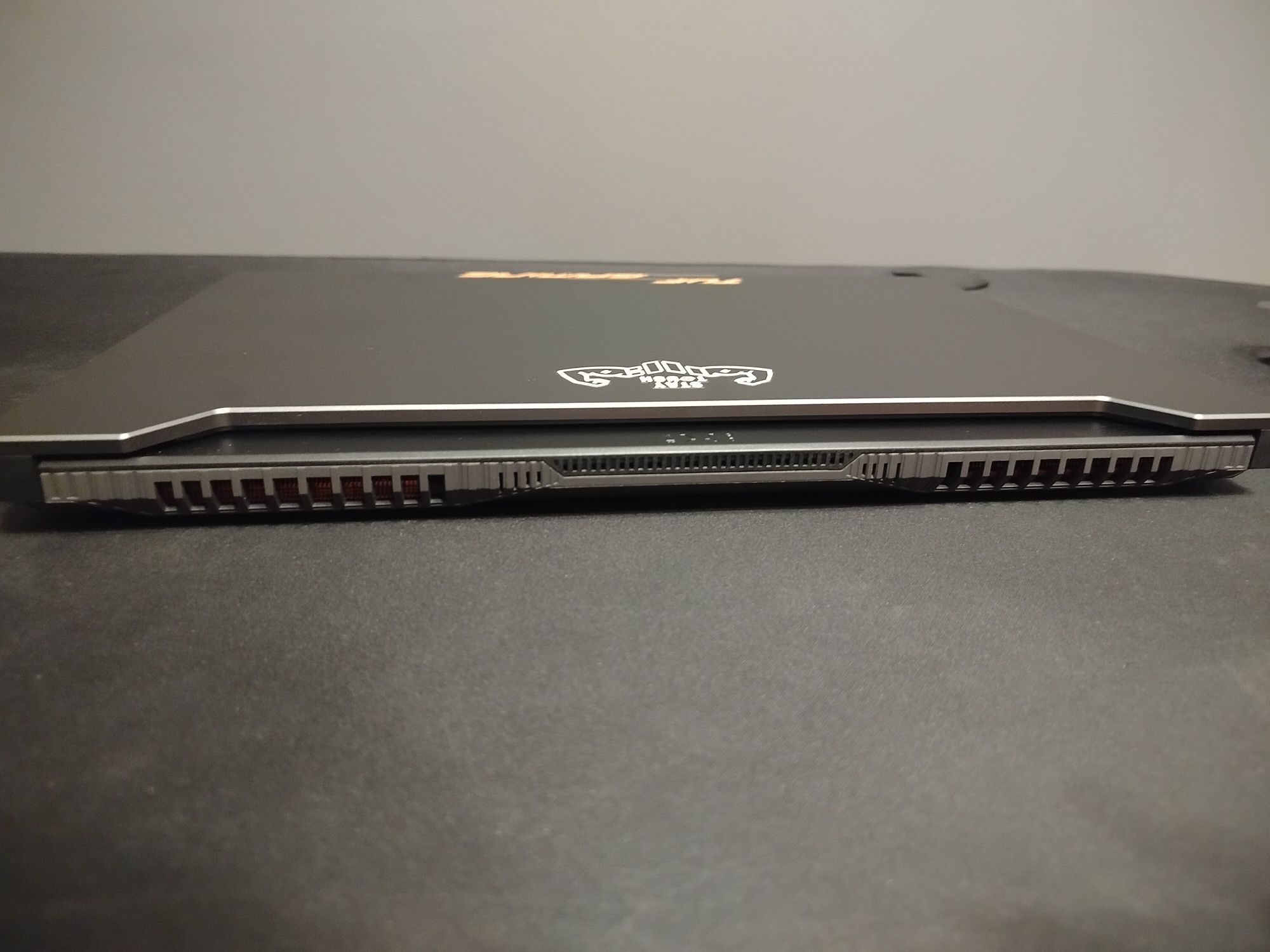 Sprzedam Laptopa ASUS TUF GAMING F15
