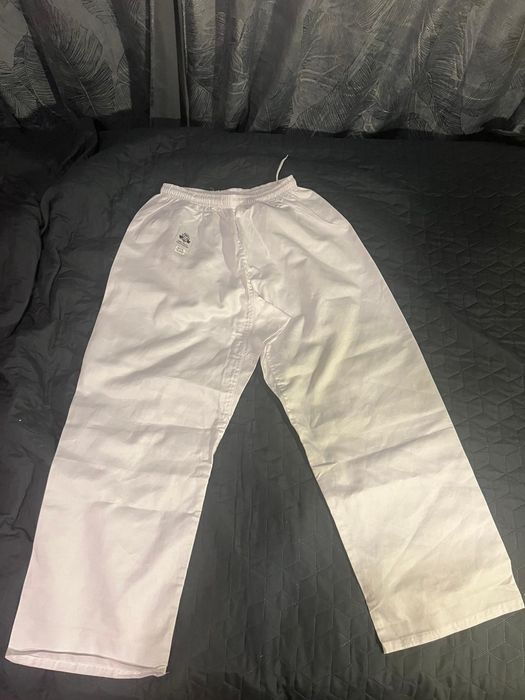 Kimono do sportów walki na 170 cm.