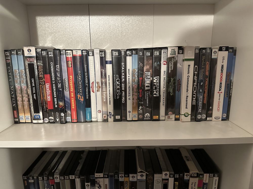 Gry na PC stan bdb różne ceny