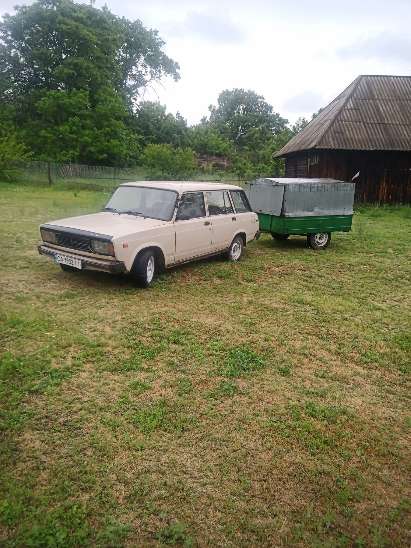 Продам причет в хорошому стані