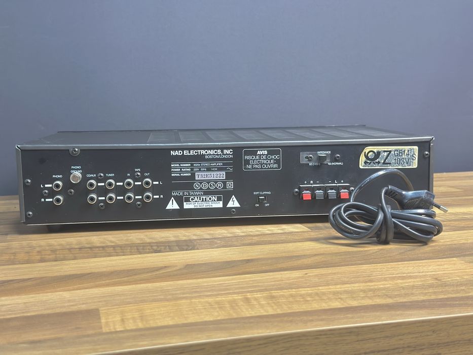 NAD 3020E - wzmacniacz stereo, zadbany, z kolekcji, audiofilski