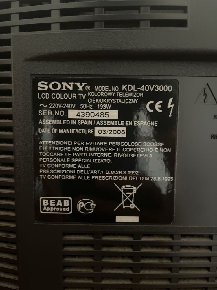TV LCD Sony 40” – Modelo KDL‑40V3000 (comando original)