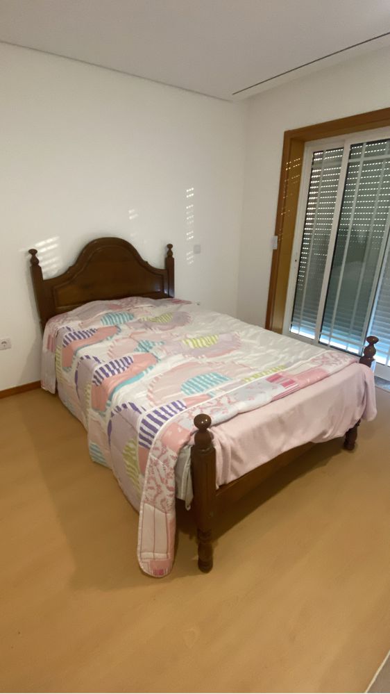 Cama de casal + colchão