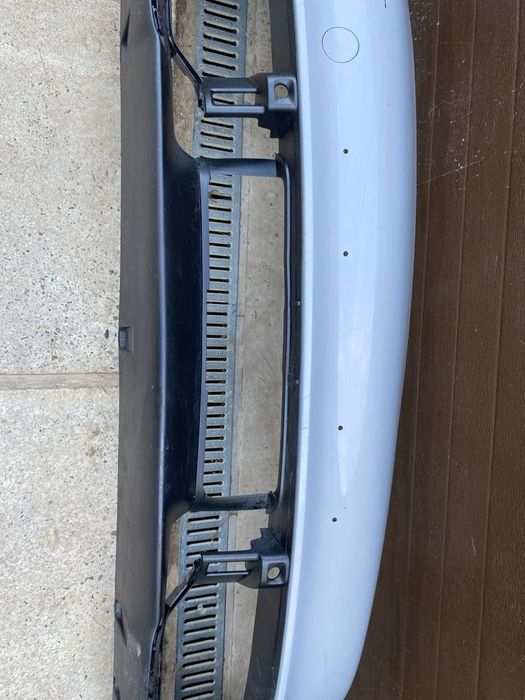 Porsche taycan 9j1 turbo бампер передній