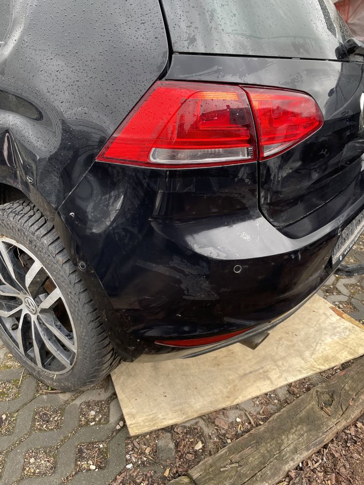 VW Golf 7 zderzak tył 6 x PDC czarny LC9X hb 5d