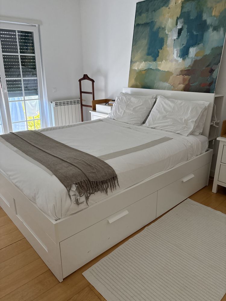 Cama IKEA Brimnes com gavetas e cabeceira