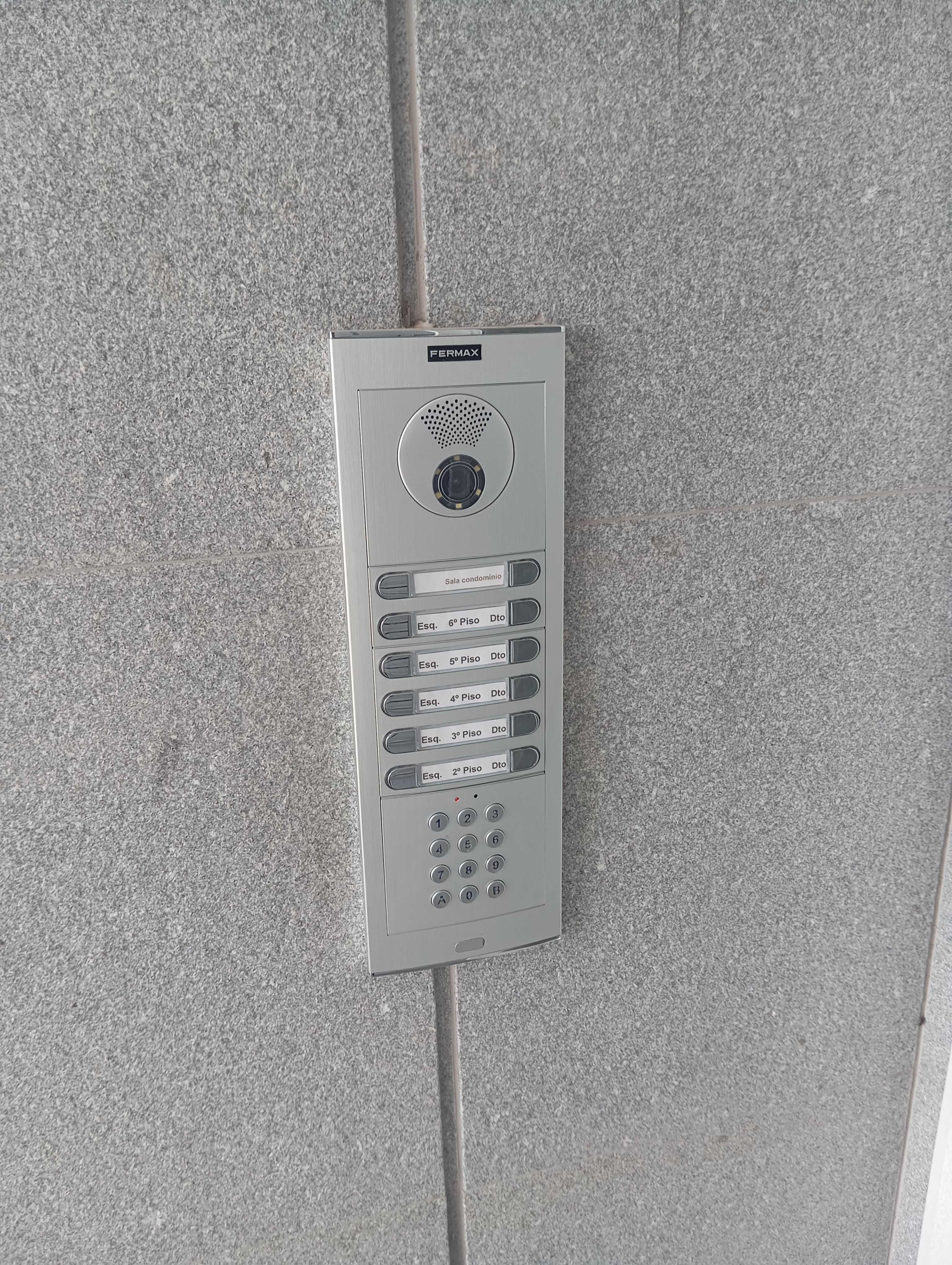 Vídeoporteiro Moradia, Prédio e Condomínio Bticino, Fermax Carcavelos