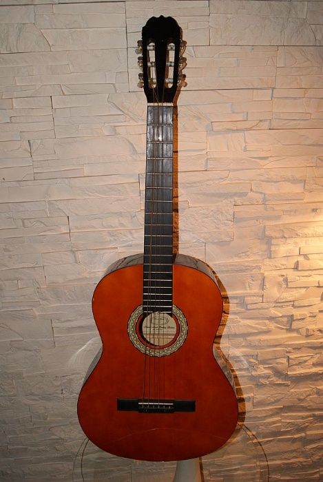 Gitara klasyczna Giant