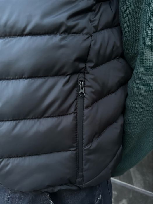 Чоловічий утеплений стьобаний жилет безрукавка на пуху. Розміри 48-54