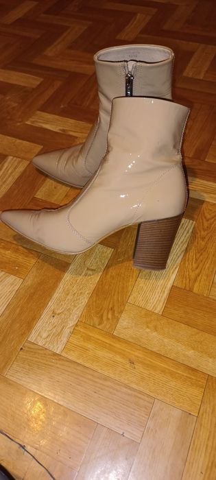 Corvella botki damskie skóra lakierowana