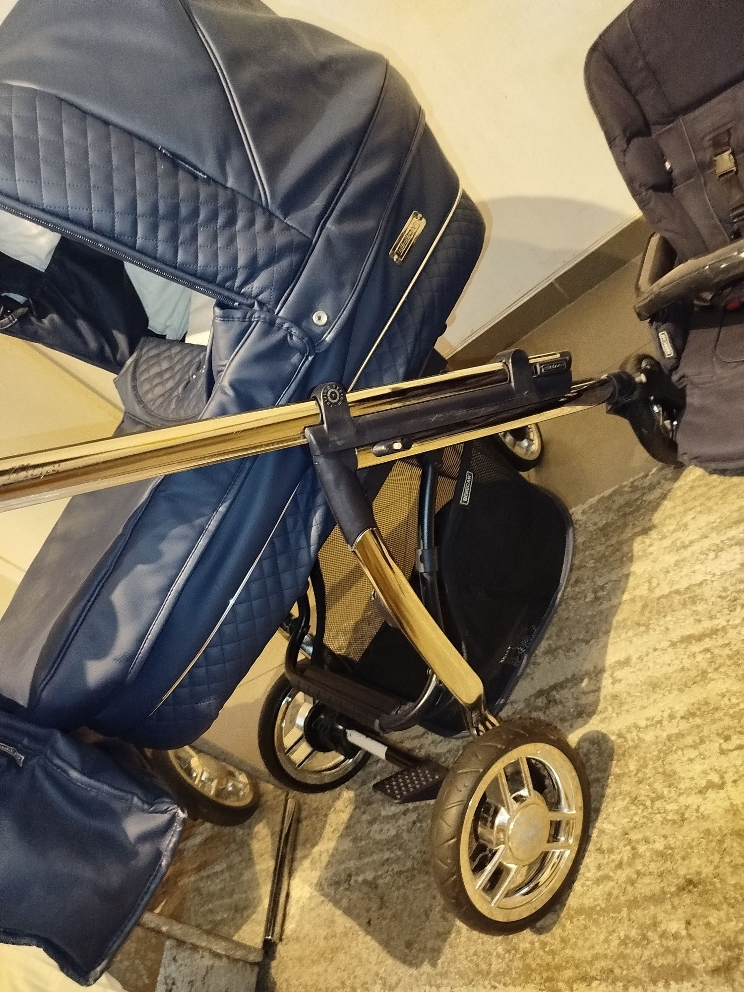 Vendo carrinho de bebe em bom estado