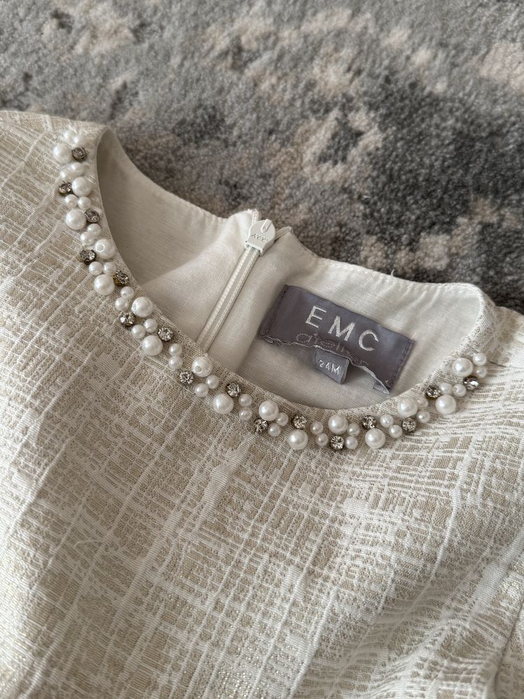 Елегантна сукня від EMC Atelier на 2 р